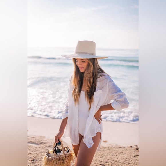 Zoye Chen White Gauzy Button-Up Flowy Swim Coverup - Picture 4 of 16